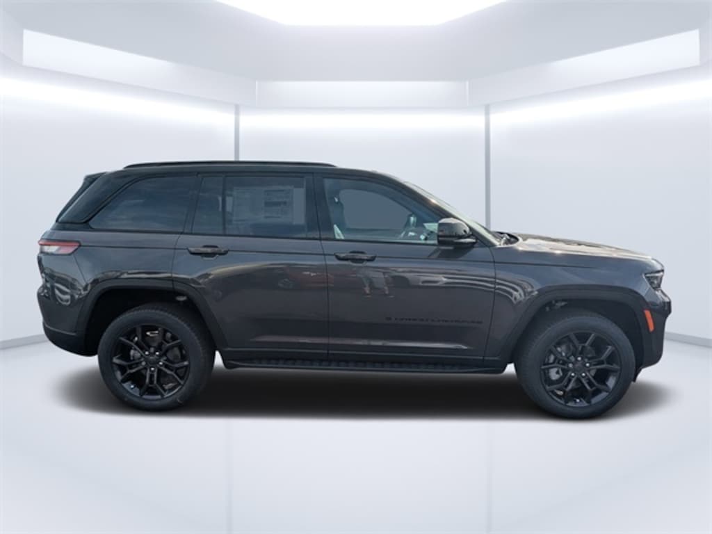 New 2025 Jeep Grand Cherokee ALTITUDE X 4X2 Sport Utility