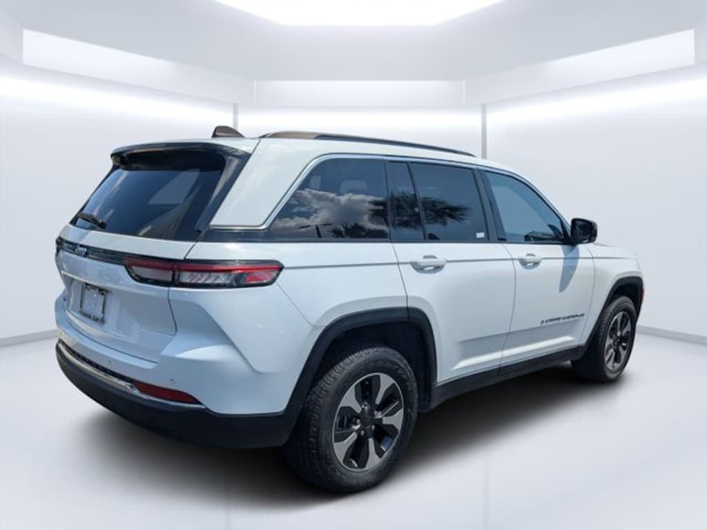 Used 2024 Jeep