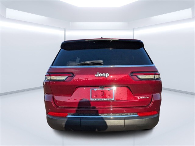 2025 Jeep Grand Cherokee Laredo photo 4