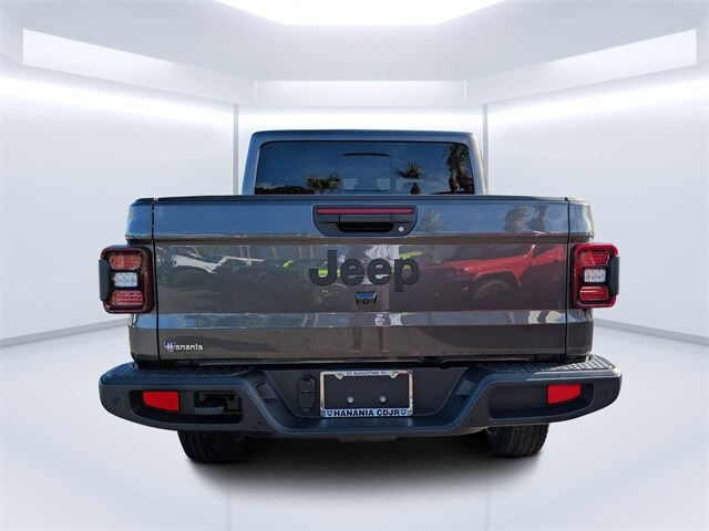 2025 Jeep Gladiator Sport S photo 4