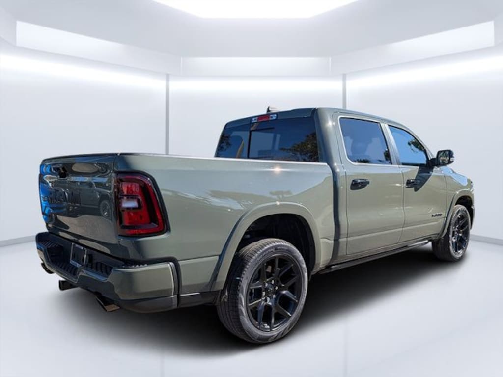 New 2026 Ram 1500 LARAMIE CREW CAB 4X2 5'7 BOX Pickup