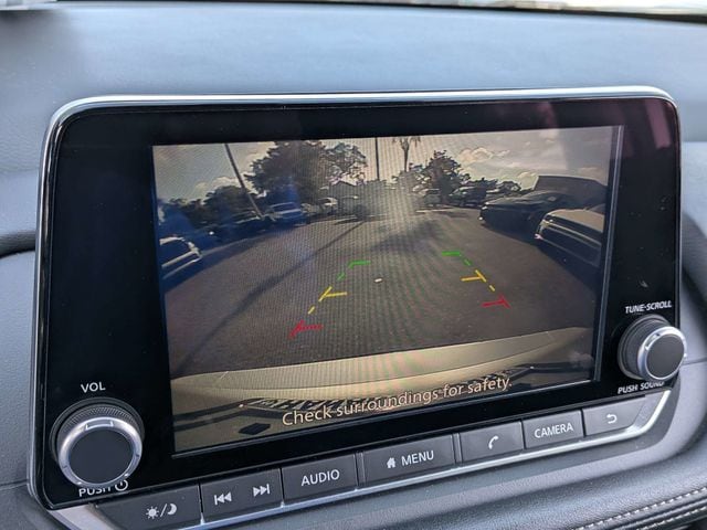 2024 Nissan Rogue SV - Photo 19