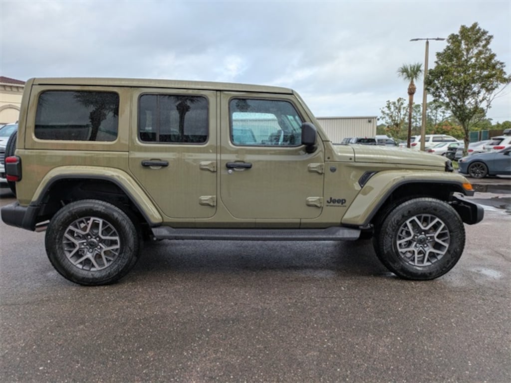 New 2026 Jeep Wrangler 4-DOOR SAHARA Sport Utility