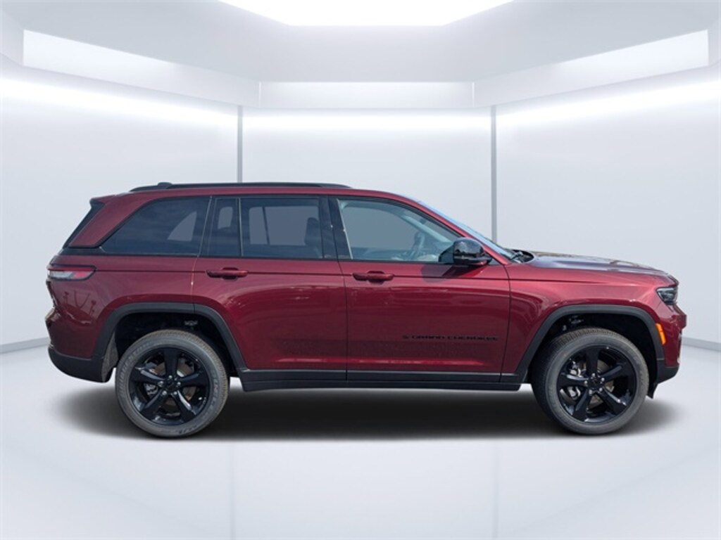 New 2025 Jeep Grand Cherokee ALTITUDE 4X2 Sport Utility