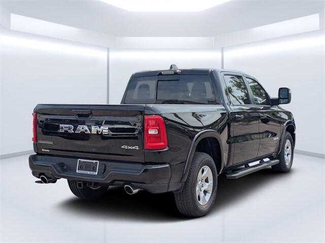 2025 Ram 1500 Big Horn photo 3