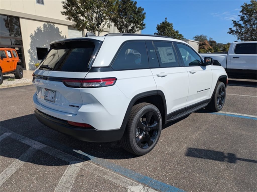 New 2025 Jeep Grand Cherokee LIMITED 4X4 Sport Utility