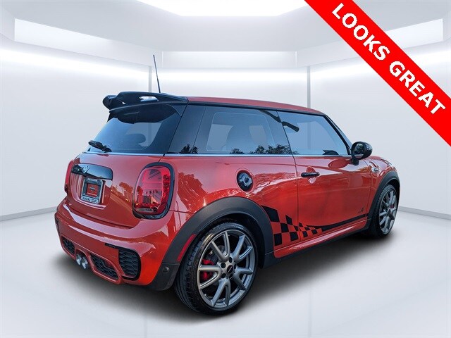 2019 Mini Cooper 2 Door Hardtop photo 2