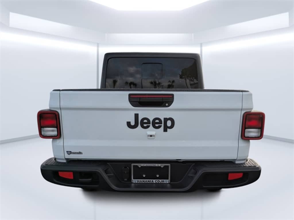 New 2025 Jeep Gladiator SPORT S 4X4 Pickup