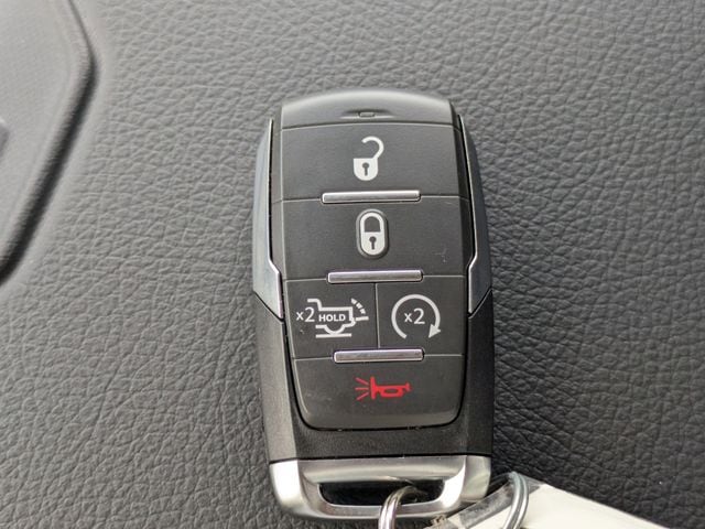 2025 RAM 2500 Laramie - Photo 33