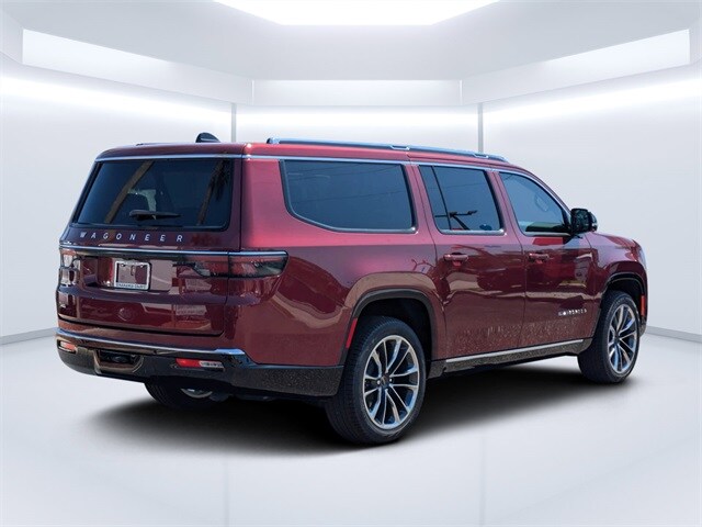2025 Jeep Wagoneer L Series III photo 3