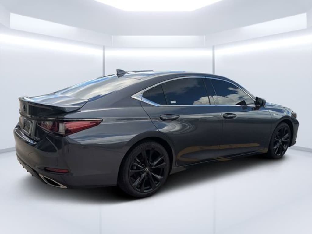 Certified 2022 Lexus ES 350 F SPORT Sedan