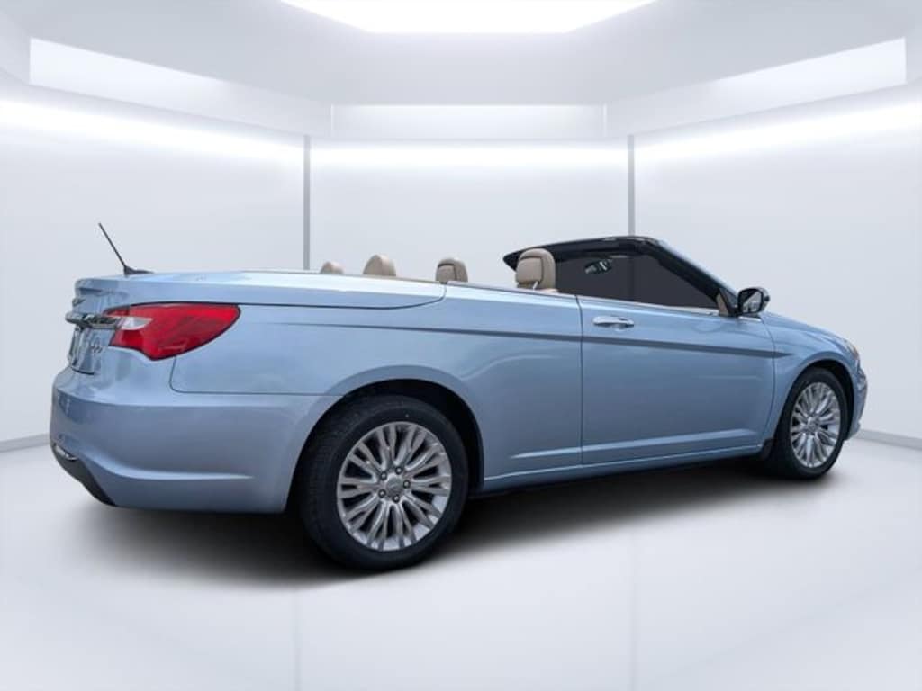 Used 2013 Chrysler 200 Limited Convertible
