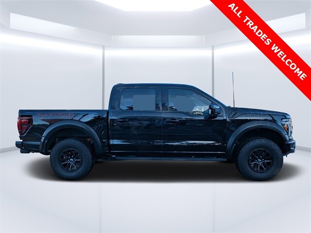 2024 Ford F-150 Raptor photo 2