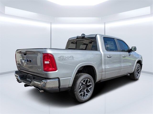 2026 Ram 1500 Laramie photo 3