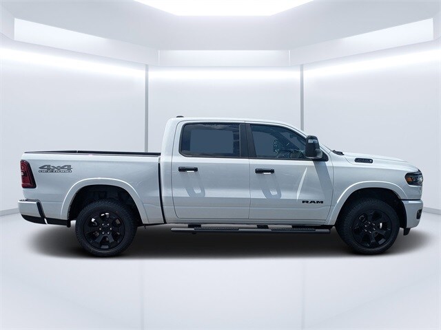 2025 Ram 1500 Big Horn photo 2