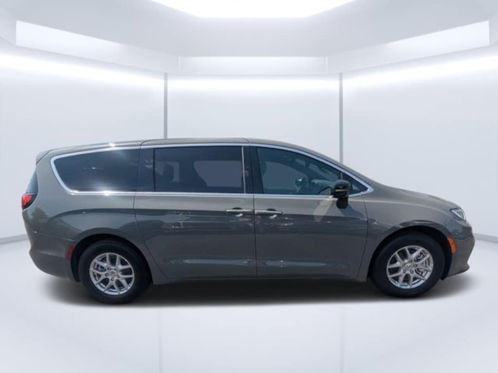 Certified 2025 Chrysler Pacifica Select Van Passenger Van
