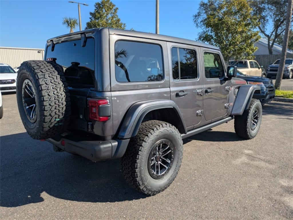 New 2026 Jeep Wrangler 4-DOOR RUBICON X Sport Utility