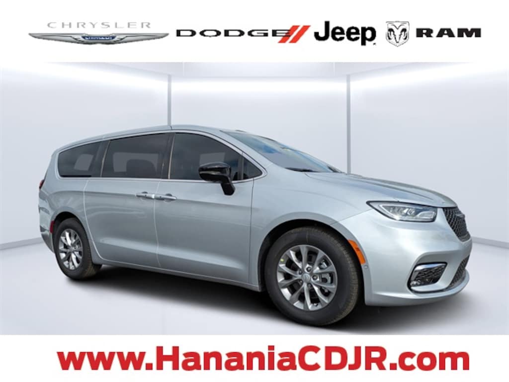 New 2026 Chrysler Pacifica LIMITED Passenger Van