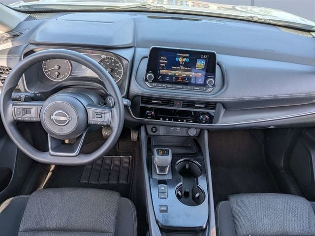 2024 Nissan Rogue SV - Photo 14