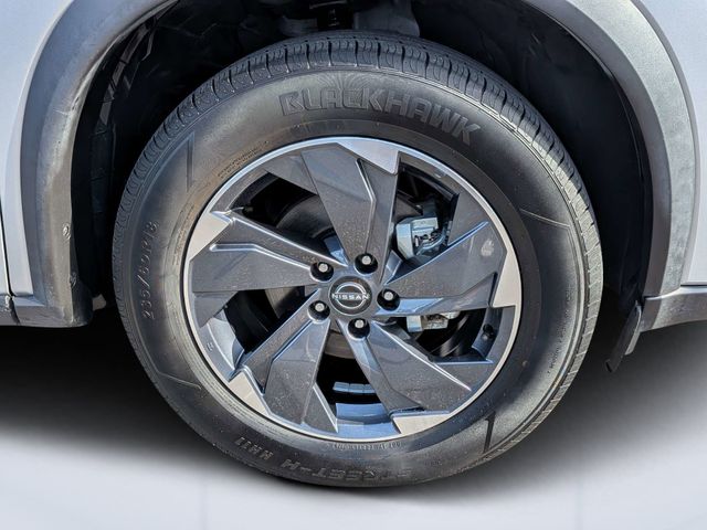 2024 Nissan Rogue SV - Photo 10