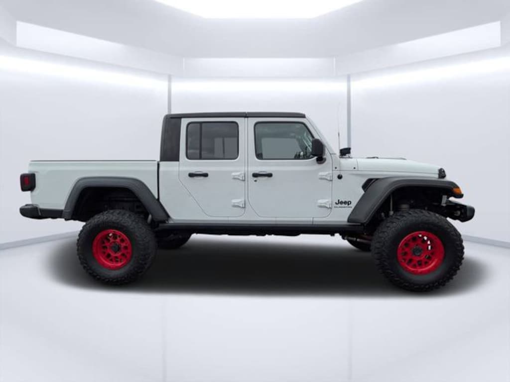 Used 2020 Jeep Gladiator Sport Truck Crew Cab
