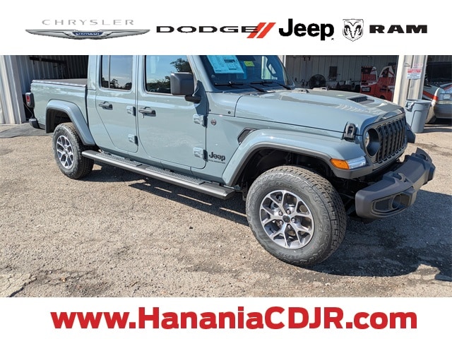 2026 Jeep Gladiator Sport S's photo