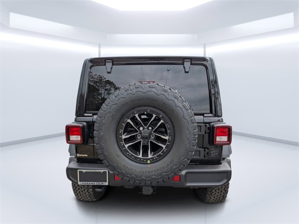 New 2026 Jeep Wrangler 4-DOOR WILLYS Sport Utility