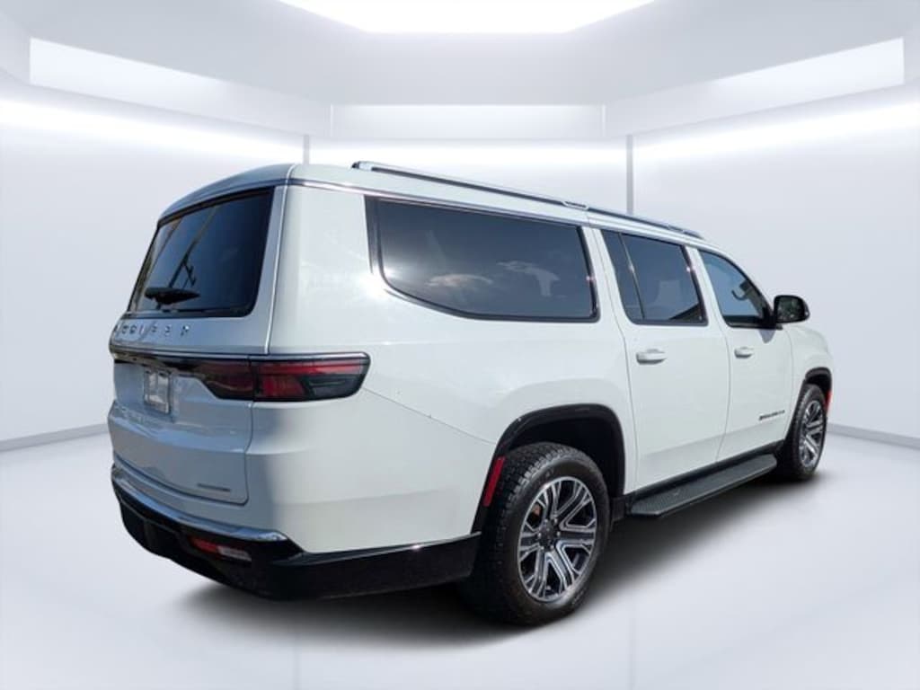Used 2024 Jeep Wagoneer L Series II SUV
