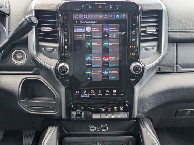 2025 RAM 2500 Laramie - Photo 17