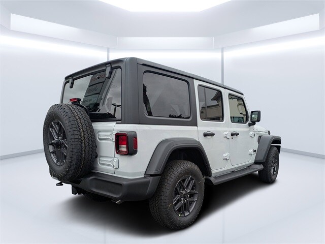 2025 Jeep Wrangler Sport S photo 3