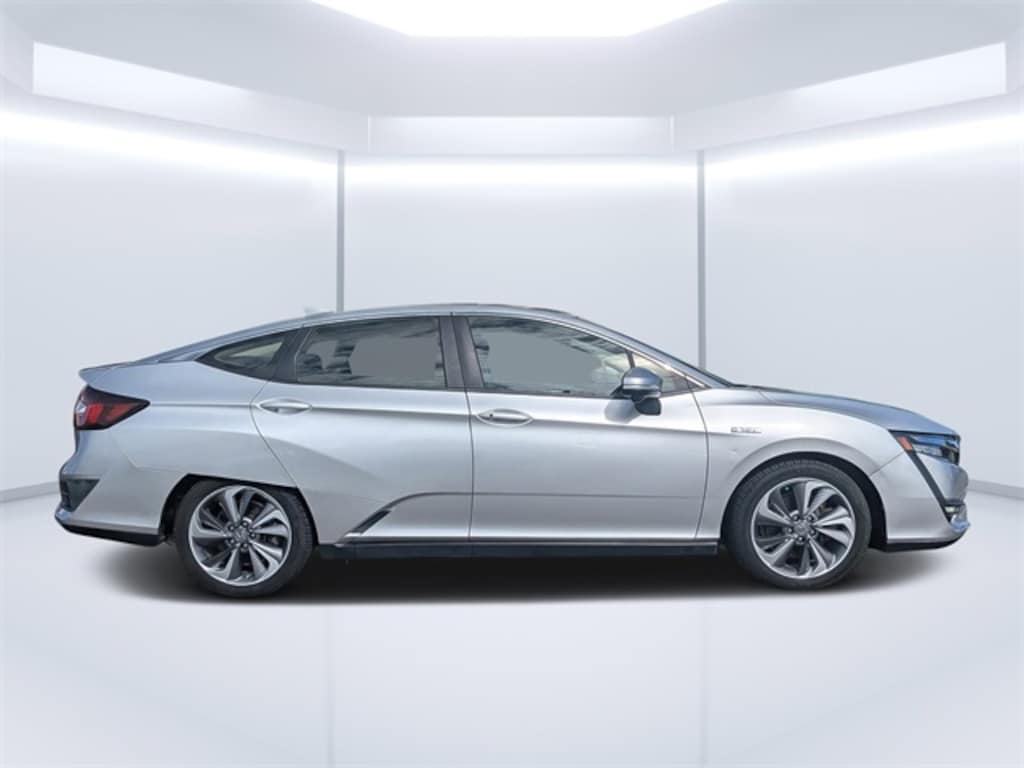 Used 2018 Honda Clarity Plug-In Hybrid Sedan