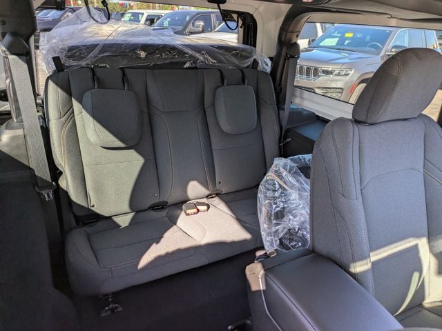 2026 Jeep Wrangler 2-Door Willys - Photo 13