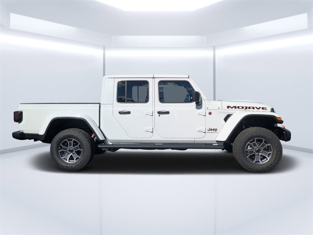 New 2026 Jeep Gladiator MOJAVE 4X4 Pickup