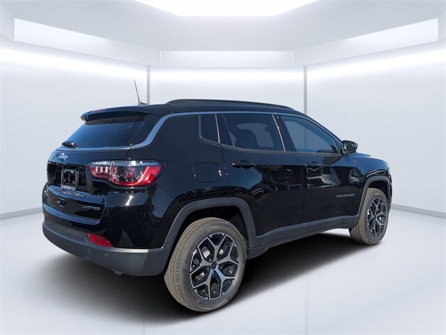 2026 Jeep Compass Limited photo 2