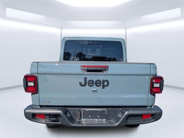 2025 Jeep Gladiator Sport S photo 4