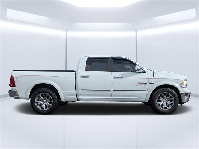 2019 Ram 1500 Classic SLT photo 2