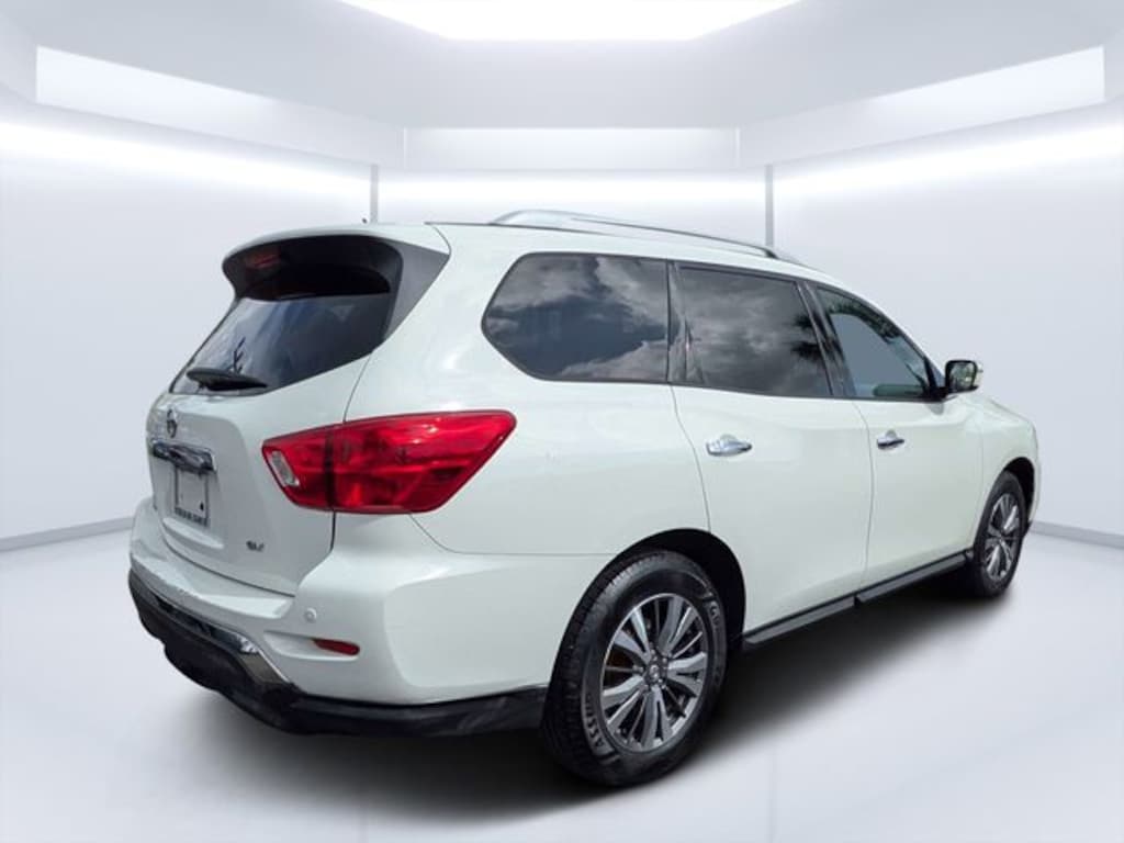 Used 2018 Nissan Pathfinder SV SUV