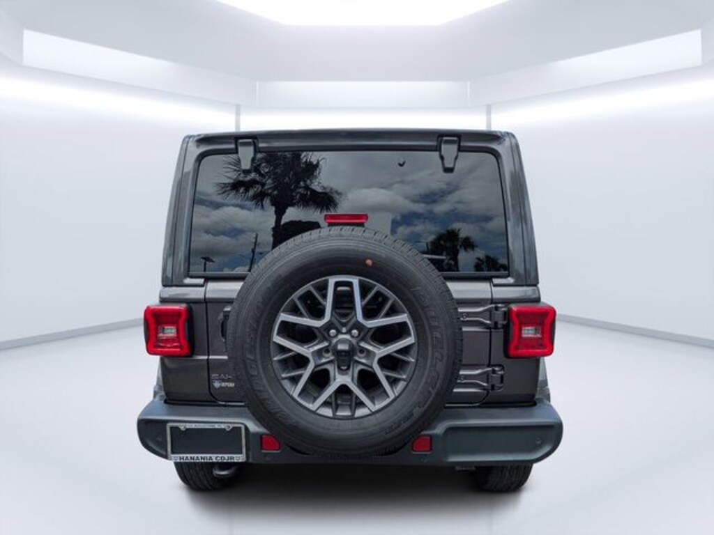 Certified 2025 Jeep Wrangler Sahara SUV