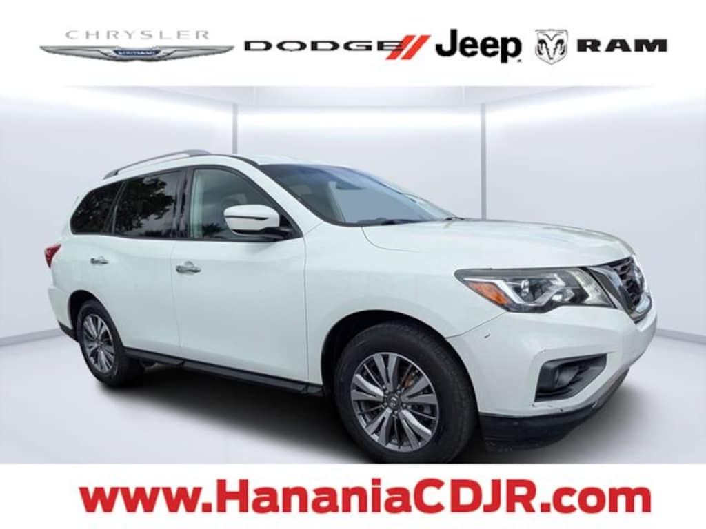 Used 2018 Nissan Pathfinder SV SUV