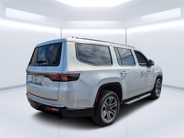 2025 Jeep Wagoneer Base photo 3