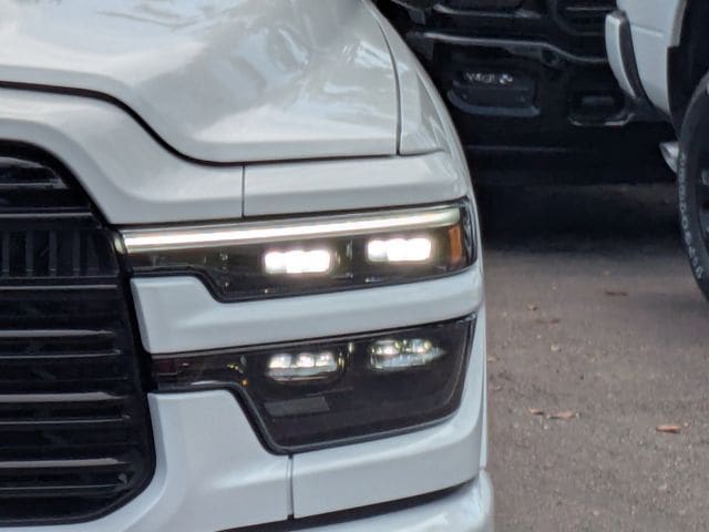 2025 RAM 2500 Laramie - Photo 10