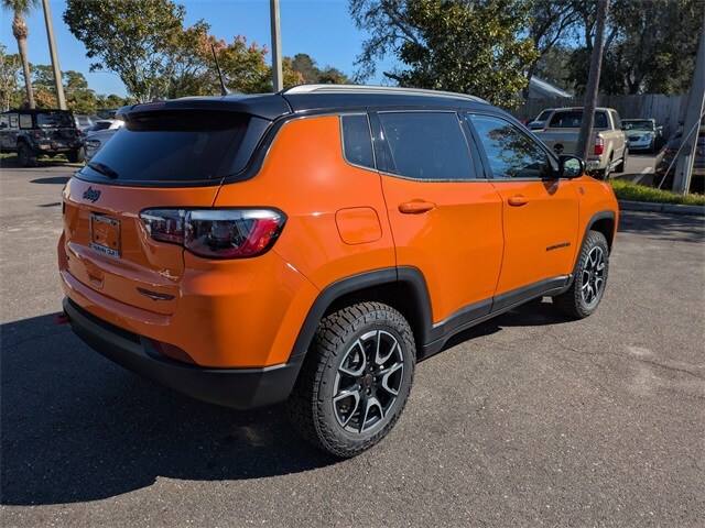 2026 Jeep Compass Trailhawk Sport photo 2