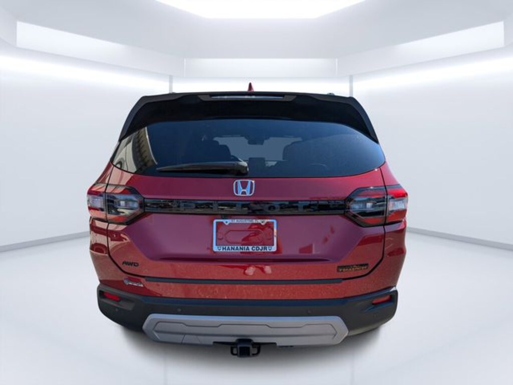Used 2025 Honda Pilot TrailSport SUV