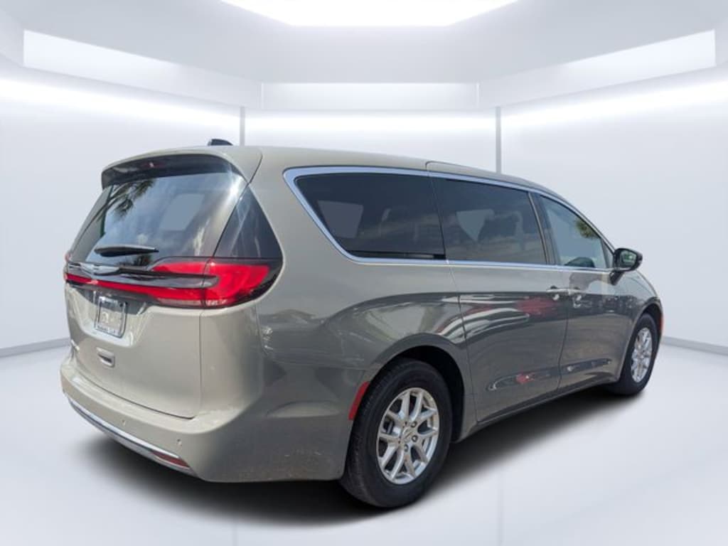 Certified 2025 Chrysler Pacifica Select Van Passenger Van