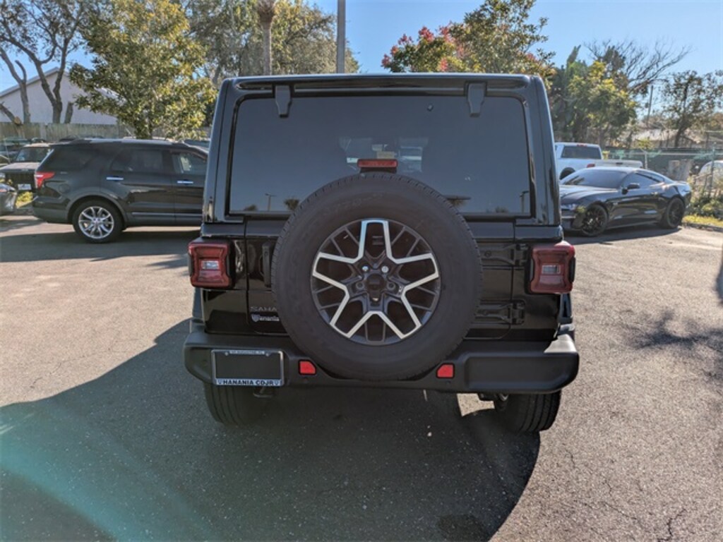 New 2026 Jeep Wrangler 4-DOOR SAHARA Sport Utility