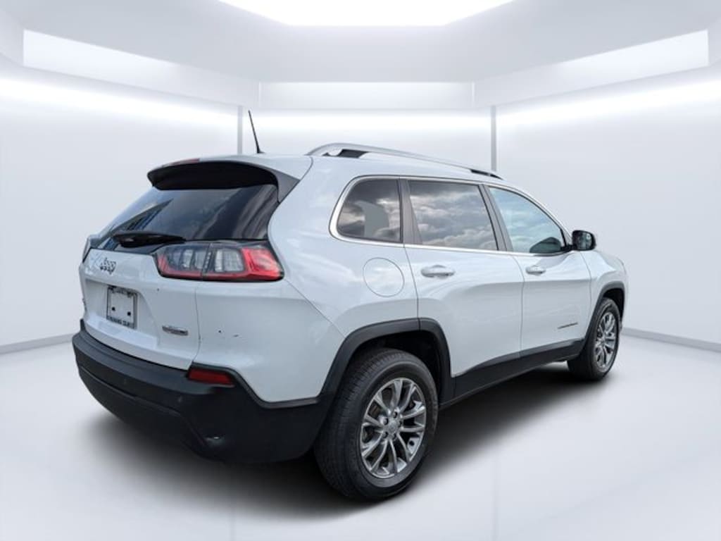 Used 2021 Jeep Cherokee Latitude Plus SUV