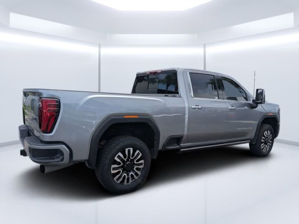 Used 2026 GMC Sierra 2500 HD Denali Ultimate Truck Crew Cab