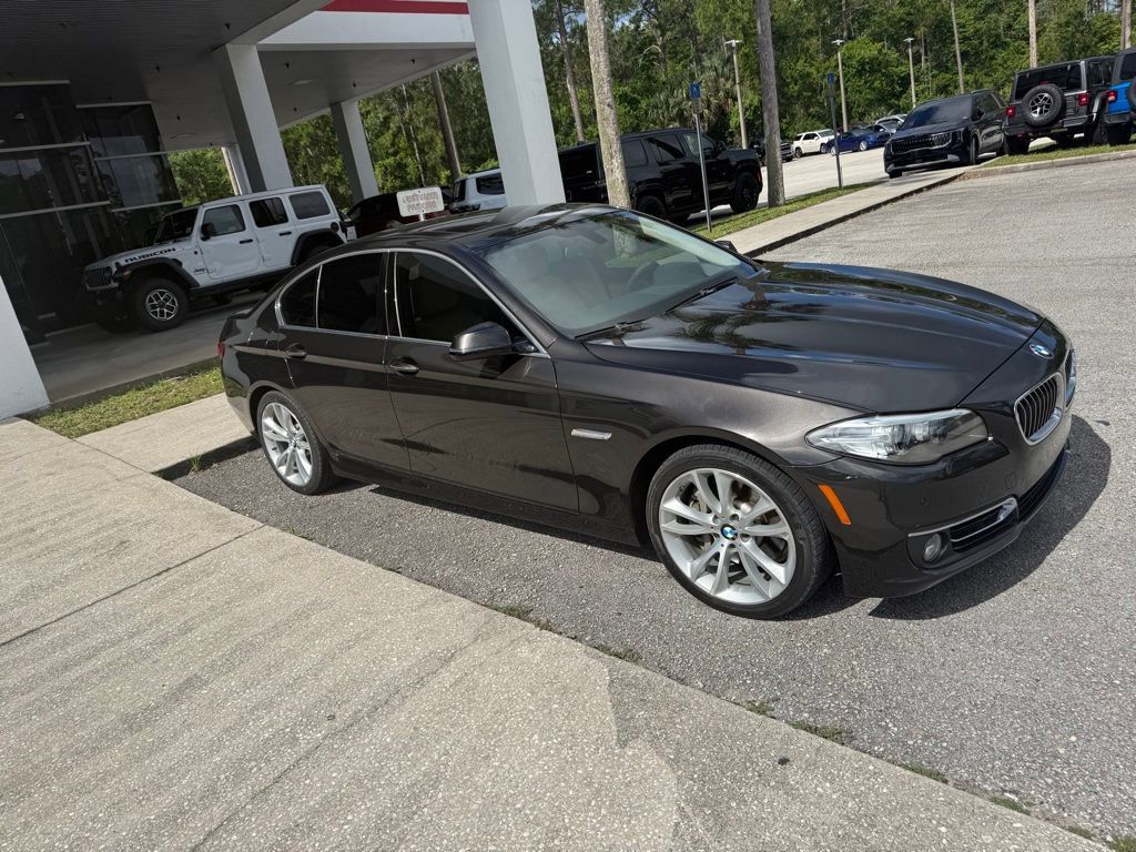 2014 BMW 5 Series 535i Sedan's photo