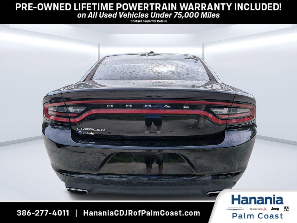 Used 2015 Dodge Charger SE Sedan