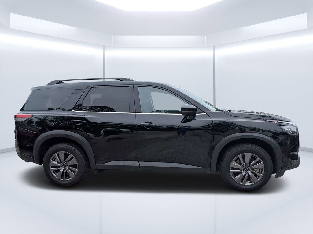 Used 2025 Nissan Pathfinder SV SUV